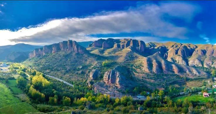 Un Apartamento Con Vistas Viguera Extérieur photo